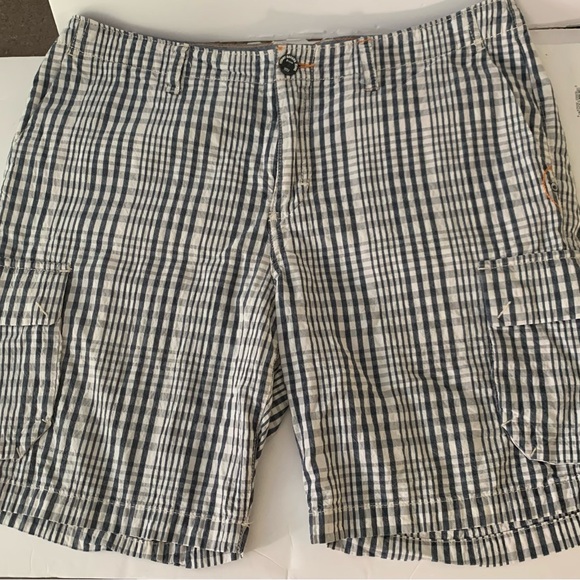 Tommy Bahama Men's Size 35 waist Blue and White Checkered Cargo Shorts EUC - Picture 1 of 13